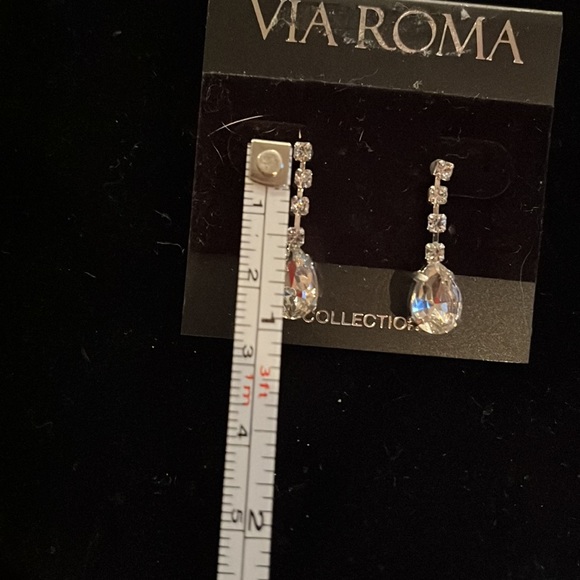 NWT Via Roma Rhinestone earrings - Picture 3 of 3